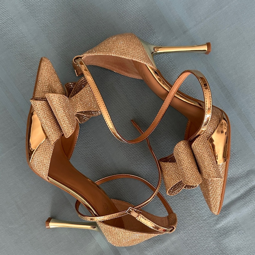 Inc International Concepts Gold Heels Elegant Design